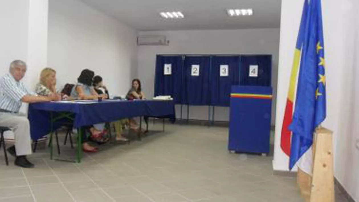 Secția de votare 552 din București, închisă după ce doi membri din comisie s-au luat la bătaie. O ștampilă furată, în aceeași secție