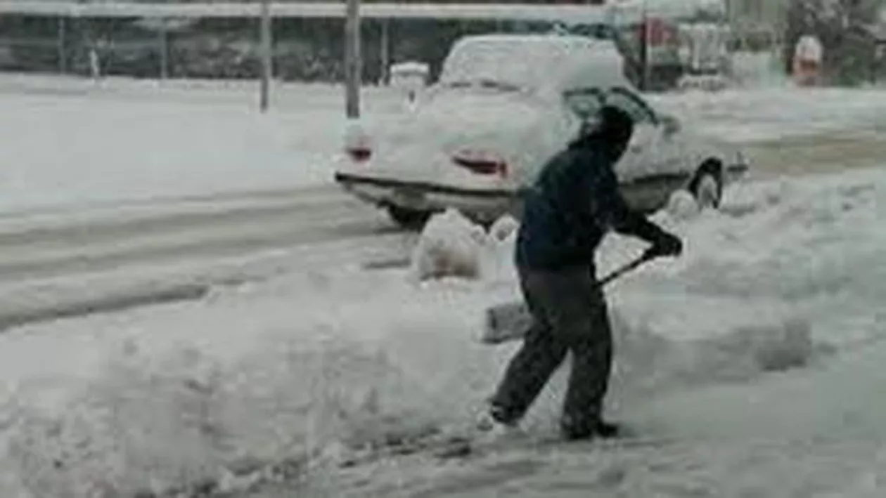 Mircea Dușa cere control la Electrica, după ce 225 de localități şi 181 de secţii de votare au rămas fără curent electric