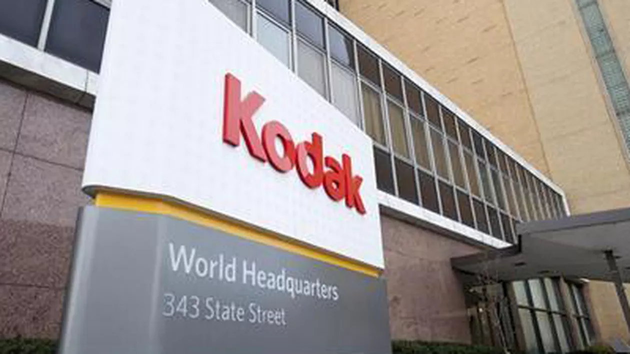 Apple și Google fac echipă pentru a cumpăra patente de la Eastman Kodak