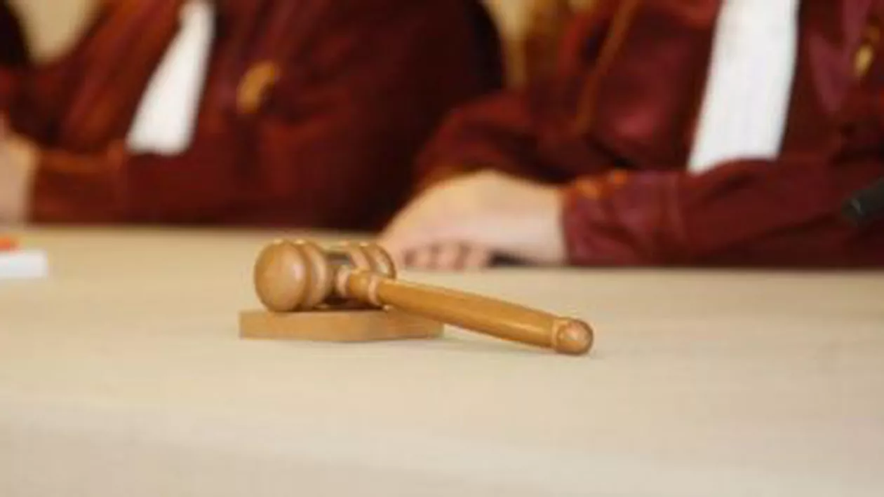 Comunicat CCR: Legea alegerilor încalcă dispozițiile Constituției. Nu se respectă voința exprimată de popor la referendum