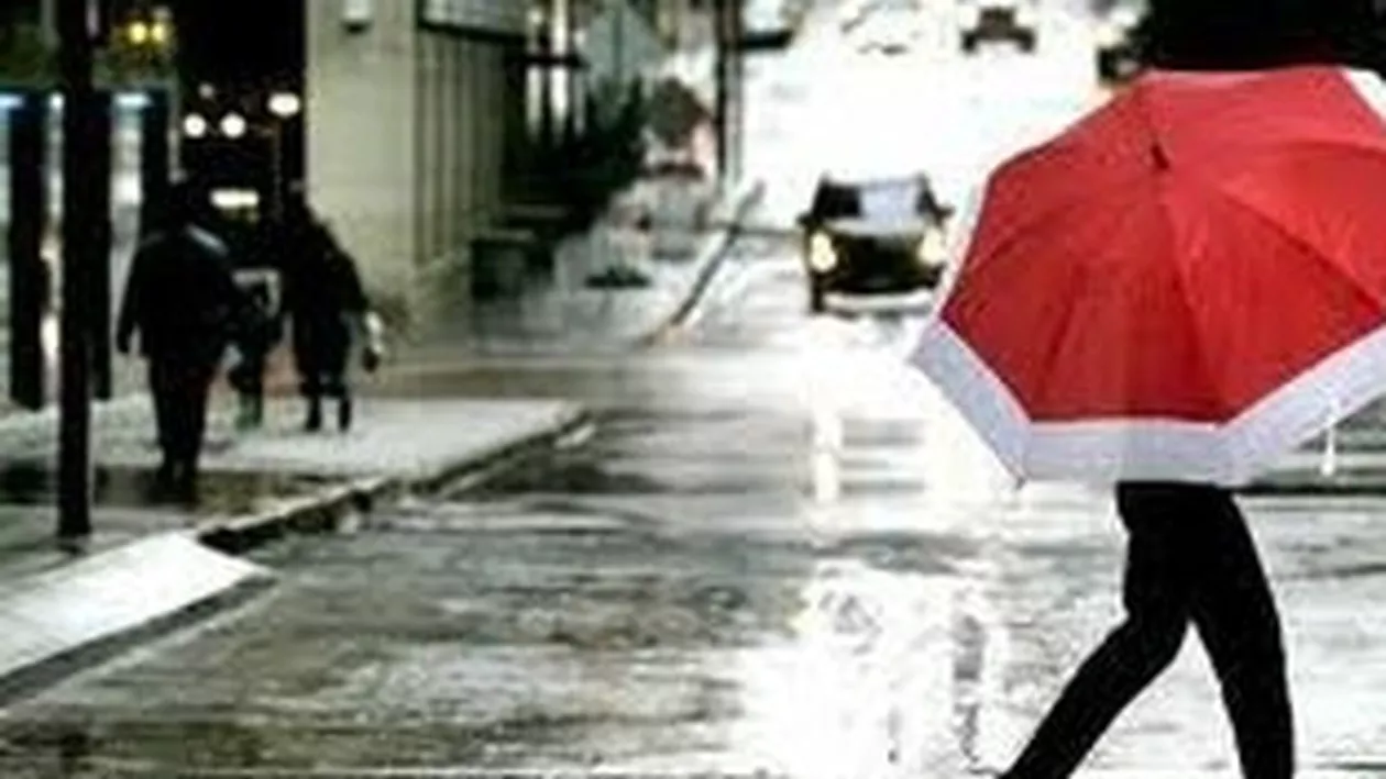 Directorul ANM: Va fi emis un cod galben de ploi, de sâmbătă seară până luni dimineaţă