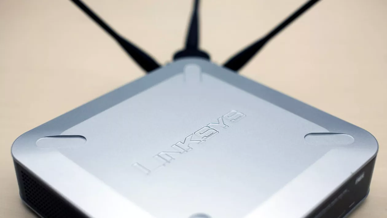 Cisco a angajat Barclays ca să vândă producătorul de routere wireless Linksys