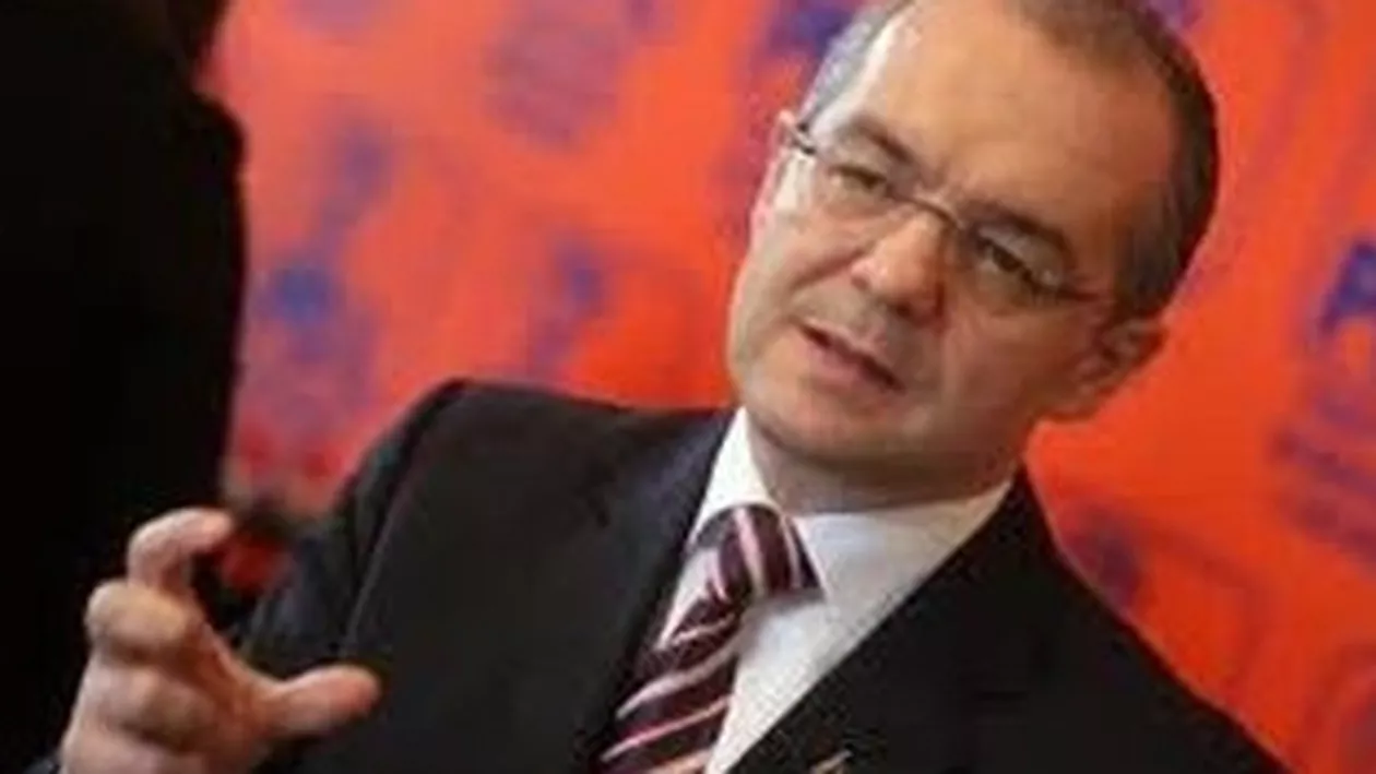 Emil Boc: PDL și UDMR trebuie să-și coreleze acțiunile privind moțiunile și revizuirea Constituției