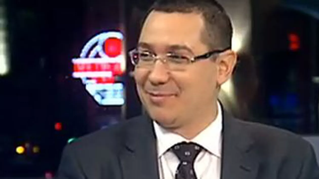 Victor Ponta: Nu m-a deranjat că Băsescu le-a înmânat documentul în fața camerelor de luat vedere, doar nu e pactul Ribbentrop-Molotov