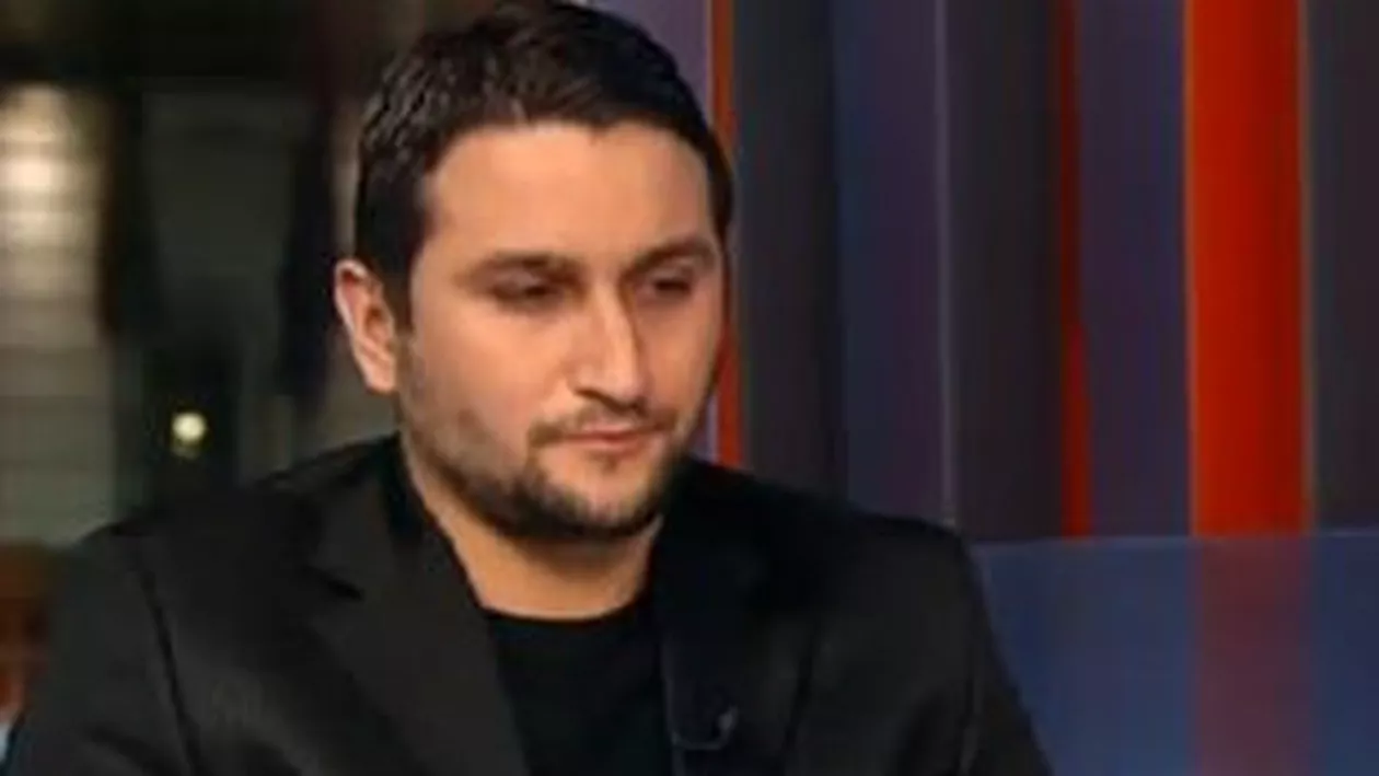 Fostul profesor Octavian Vişan, acuzat de o elevă că ar fi violat-o, a fost condamnat la trei ani şi şase luni de închisoare cu suspendare