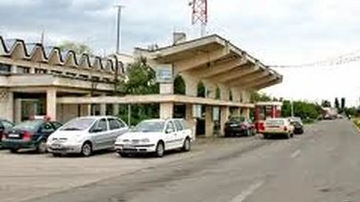 Polițist de frontieră din Halmeu, bătut de patru bărbați sub influența alcoolului