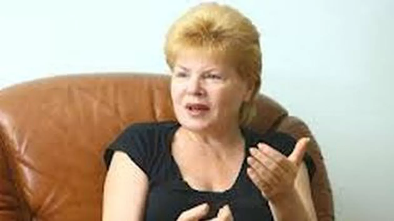 Presiune pe Justiție: Crin Antonescu și Mona Pivniceru s-au întâlnit pentru a discuta despre problemele de la CSM