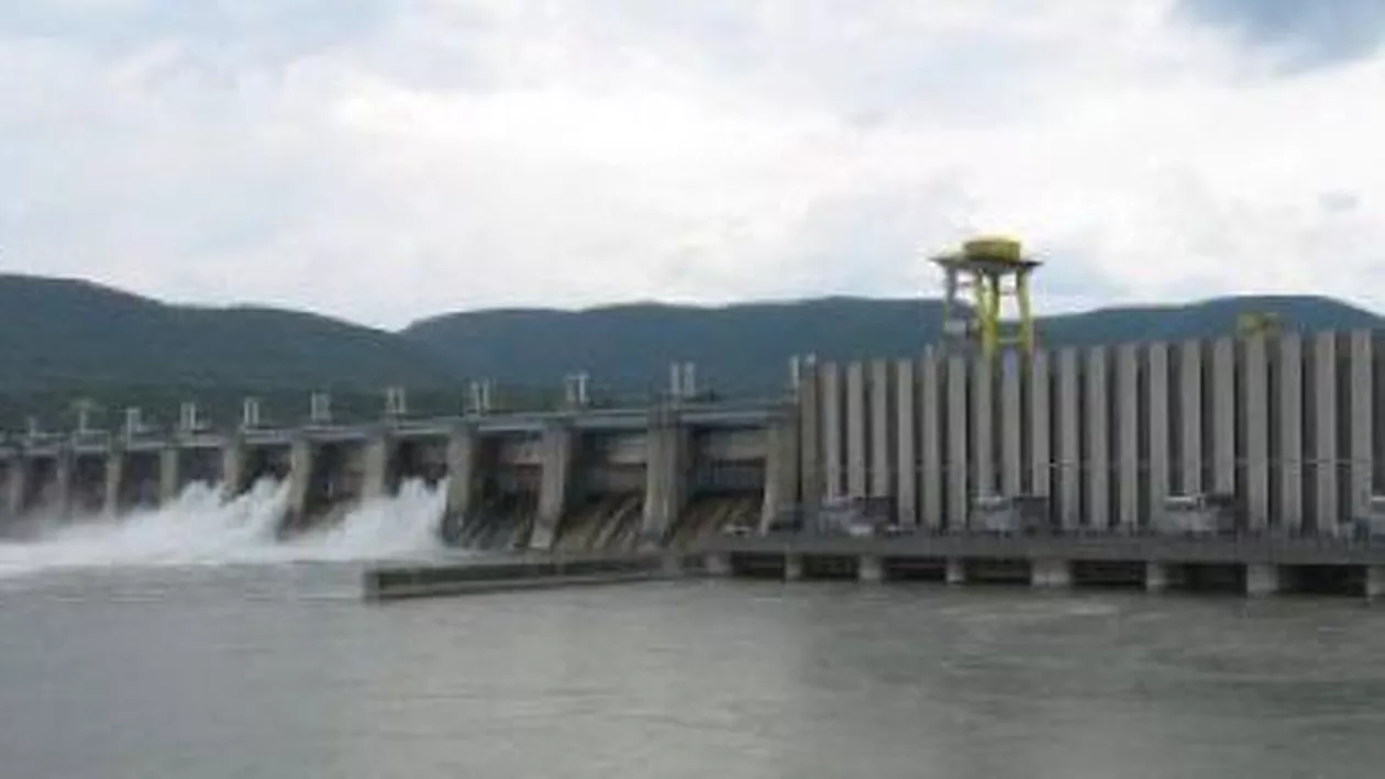 Poluare cu produse petroliere pe Dunăre, în zona Porțile de Fier I