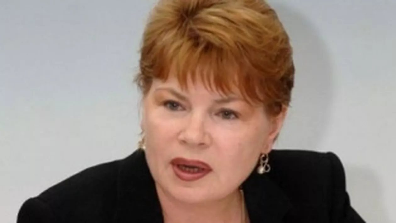 Surse: Discuții tensionate la Bruxelles între Mona Pivniceru și Catherine Day, secretarul general al Comisiei Europene