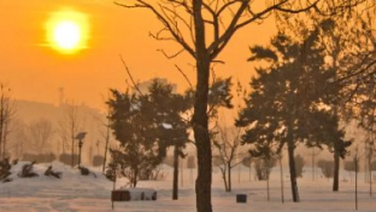 Prognoza meteo pentru 21 ianuarie - 3 februarie: Vreme caldă în primele zile ale săptămânii, ninsori din 24 ianuarie