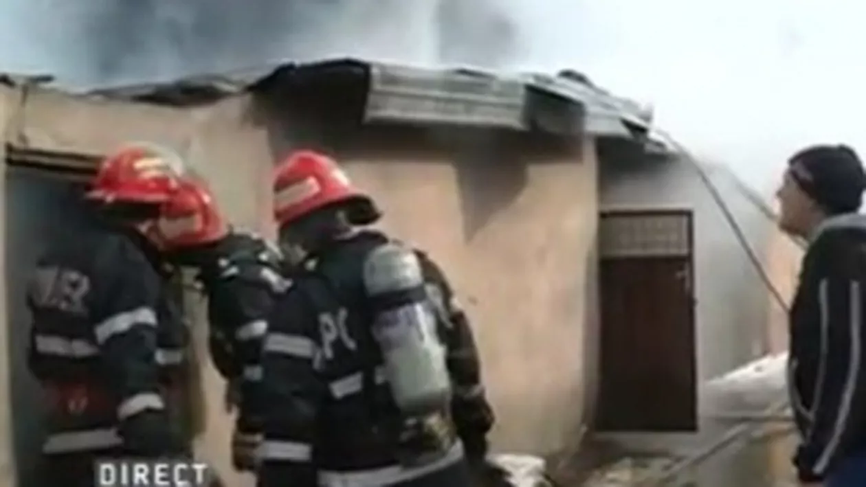 Incendiu în Capitală: Trei case au luat foc în apropierea parcului IOR