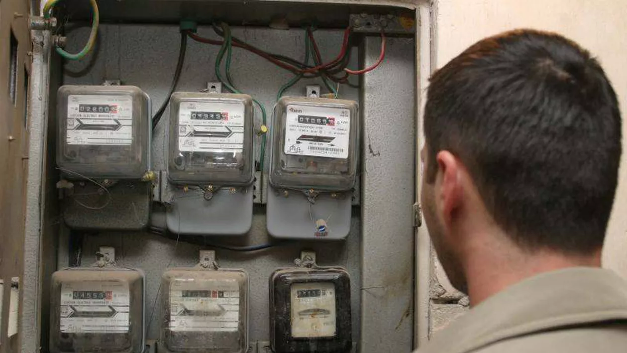 Un electrician i-a tăiat curentul electric unui polițist pentru că i-a luat permisul de conducere