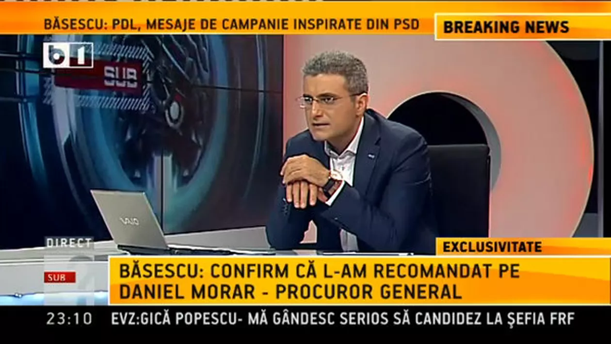 Alertă într-un avion: Pasagerii au imobilizat o femeie care amenința că are o bombă implantată în corp (VIDEO)