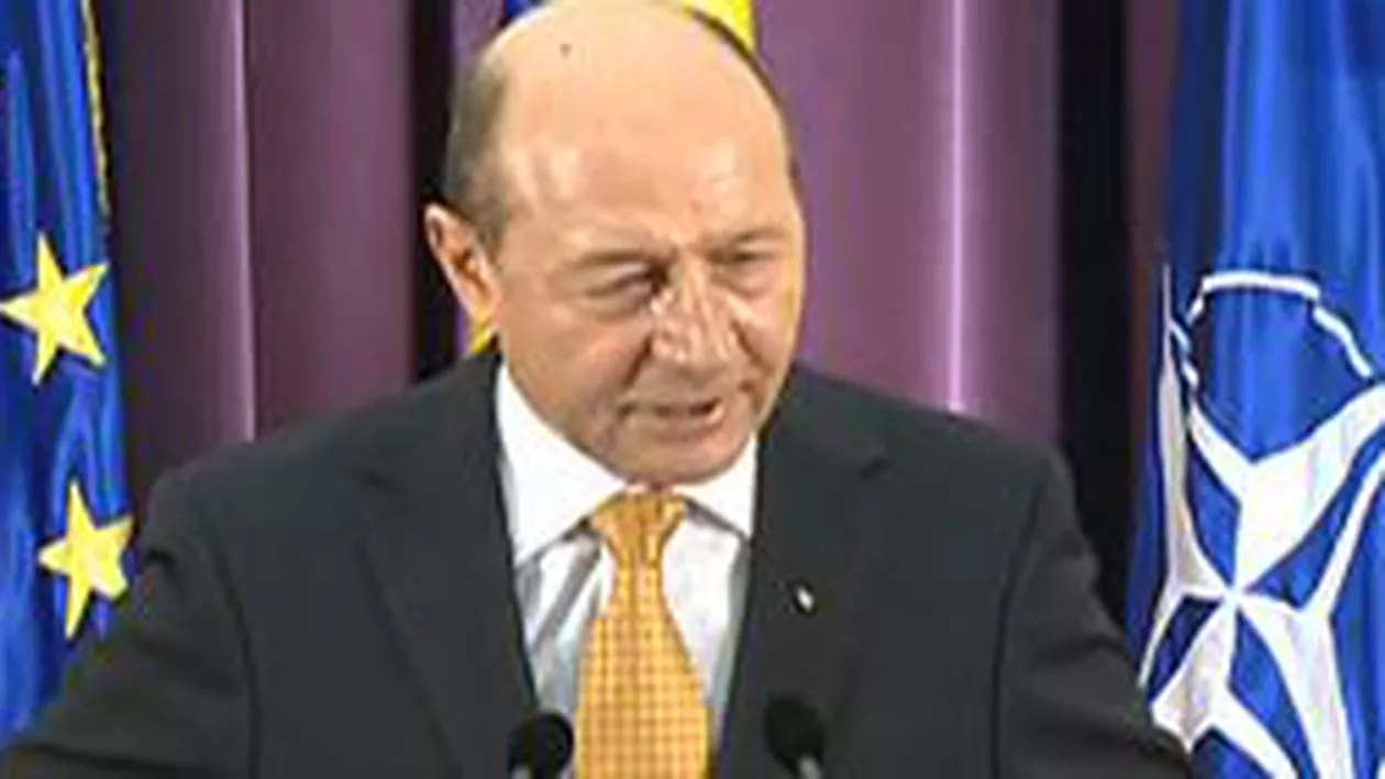 Traian Băsescu: Nu voi încuraja niciodată utilizarea unor însemne ilegale pe instituţiile statului român