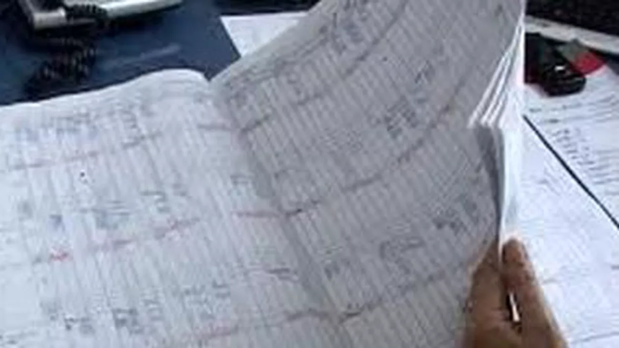 Elevii filmaţi făcând sex în baia unui liceu din Iași, sancţionaţi cu scăderea notei la purtare