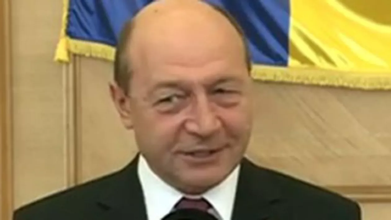 Președintele Traian Băsescu a fost decorat cu Ordinul Republicii Serbia