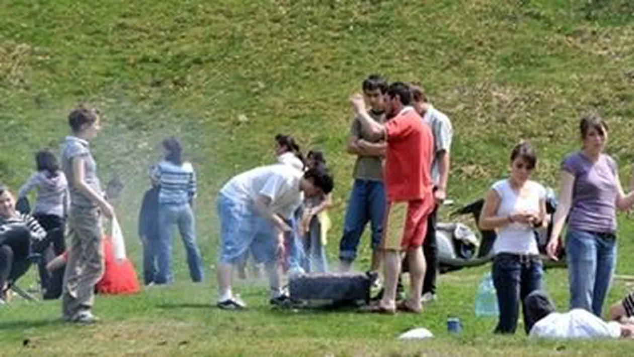 Agențiile de turism propun o mini-vacanță: Bugetarii ar putea avea liber între 1 și 6 mai