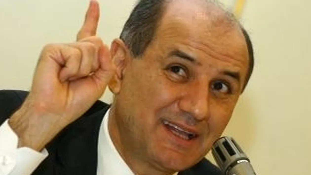 George Copos: Procurorul DNA a cerut luarea măsurii interdicţiei de a părăsi ţara din simţul spectacolului