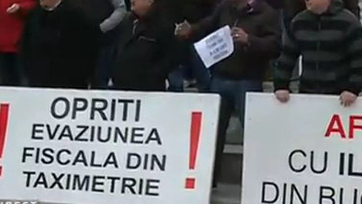 Taximetriștii din București protestează în Piața Universității: Ei cer interzicerea omologilor din Ilfov pe străzile Capitalei