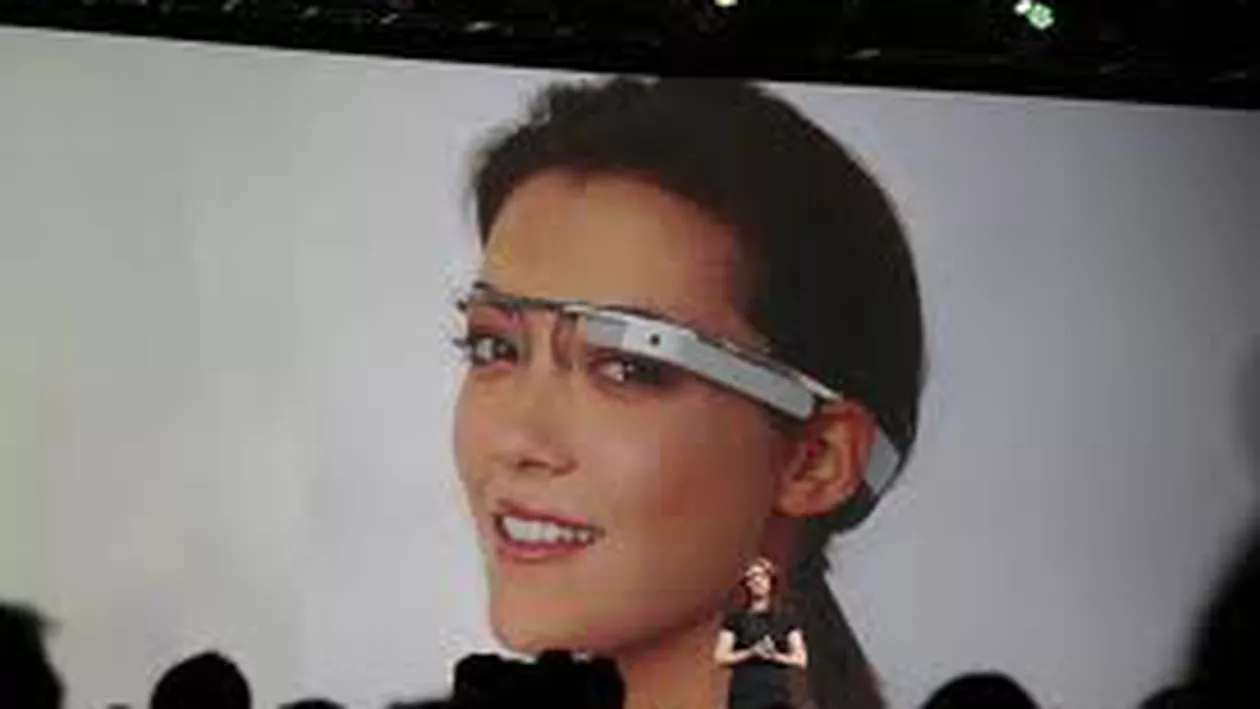 Google pregătește lansarea Glass: Un dispozitiv portabil din categoria wearable computing (VIDEO)