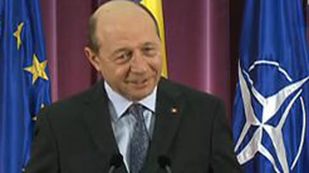 Traian Băsescu: Dacă Victor Ponta îmi trimite noaptea asta o propunere de revocare a lui Fenechiu, vă asigur că dimineață nu va mai fi ministru