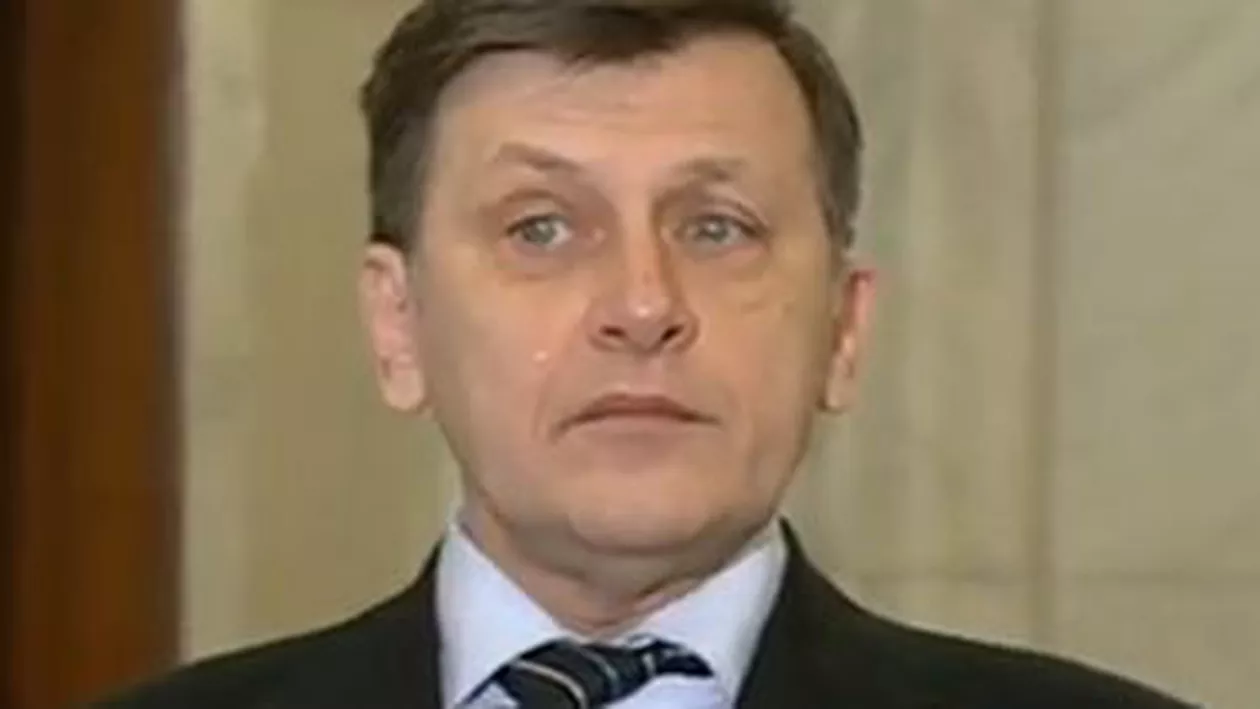 Crin Antonescu, despre decizia CCR: Respectăm hotărârea Curții, iar forma finală a statutului parlamentarilor va fi în concordanță cu această decizie