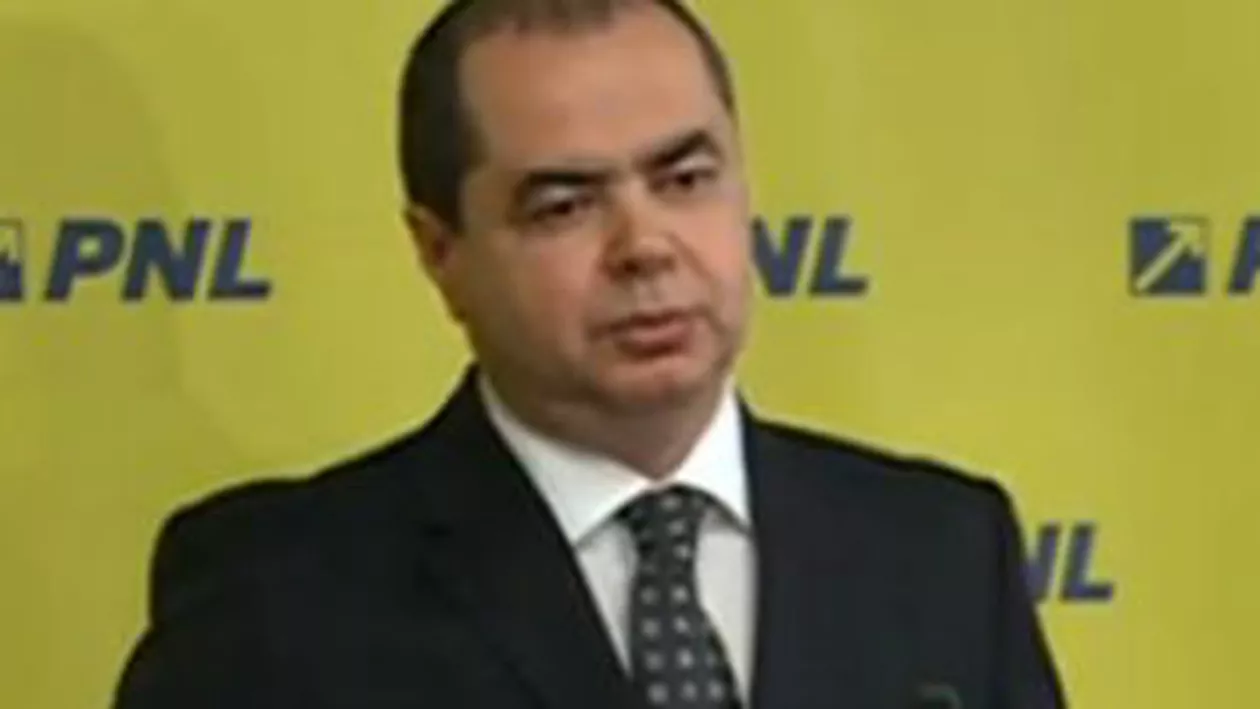 Stănişoară îl numea pe Antonescu ridicol, caraghios şi dictatorial pe propriul site, înainte să intre în PNL. Declaraţiile, şterse între timp (FOTO)