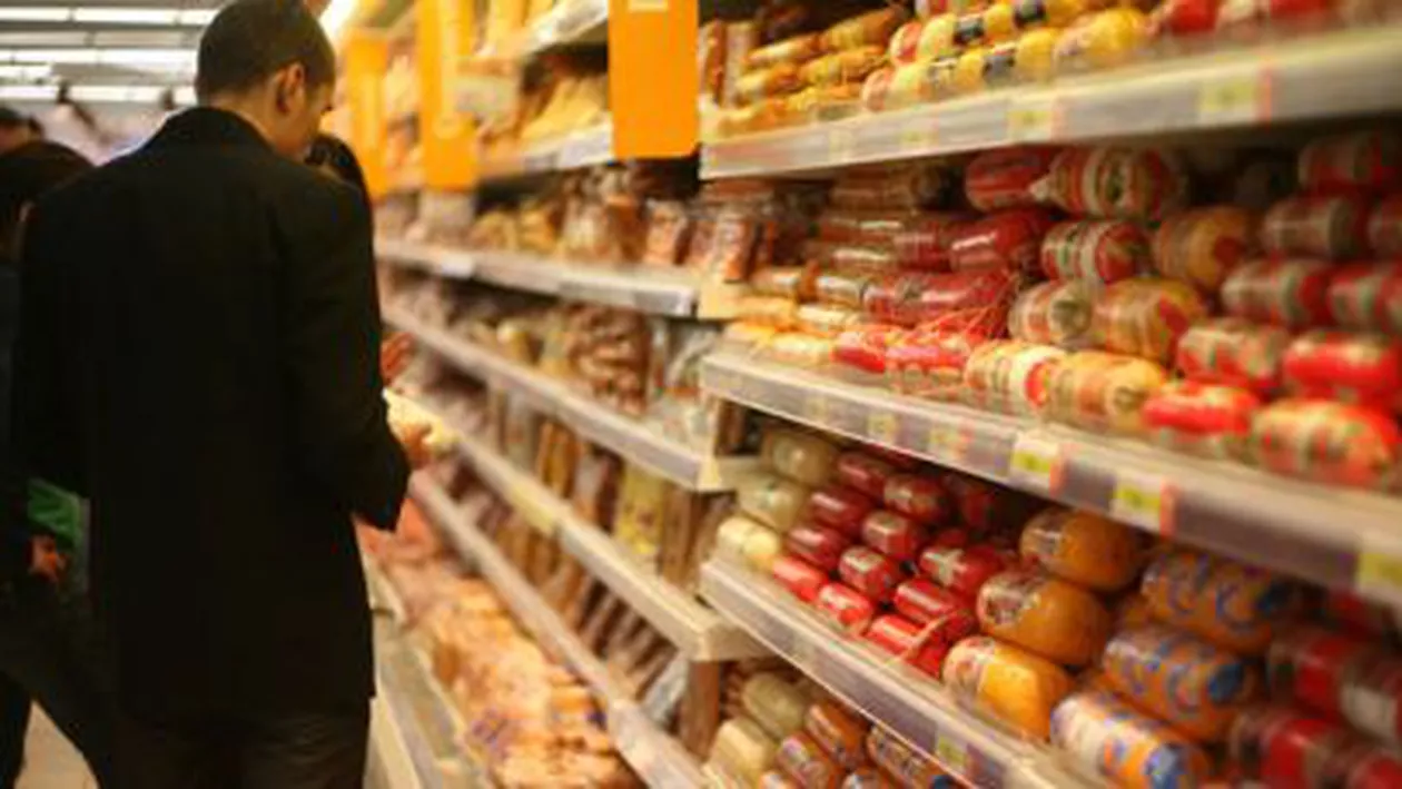 Alertă alimentară în mai multe județe: Autoritățile au descoperit un parazit în macroul congelat