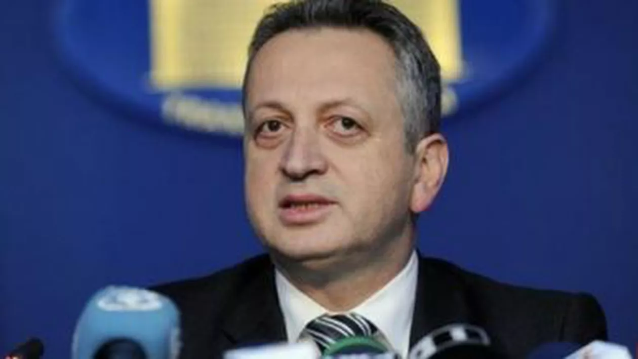 Fenechiu, despre protestele sindicaliştilor de la metrou: Nu negociez cât timp oamenii sunt în stradă