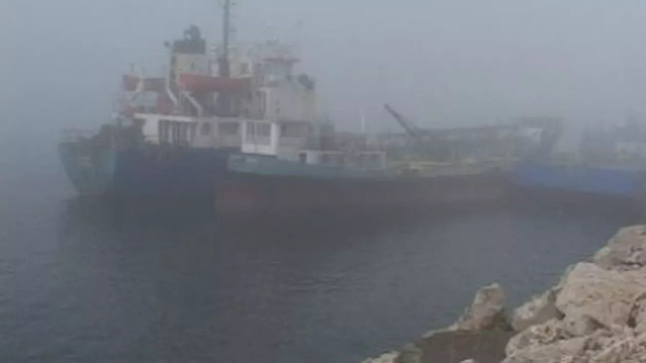 Porturile Constanța, Midia și Mangalia, închise din cauza ceții. Cod galben valabil și pentru județele Suceava și Neamț