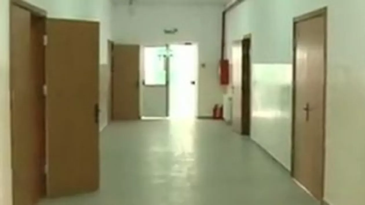 Buzău: Circa 150 de angajați din învățământ au protestat din cauza salariilor mici