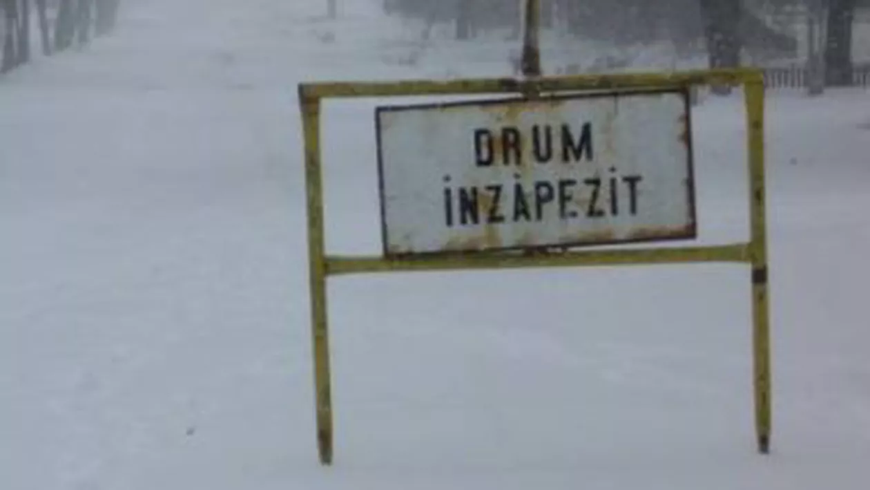 Circulaţie rutieră oprită temporar spre staţiunea Rânca, din cauza zăpezii şi a vântului puternic
