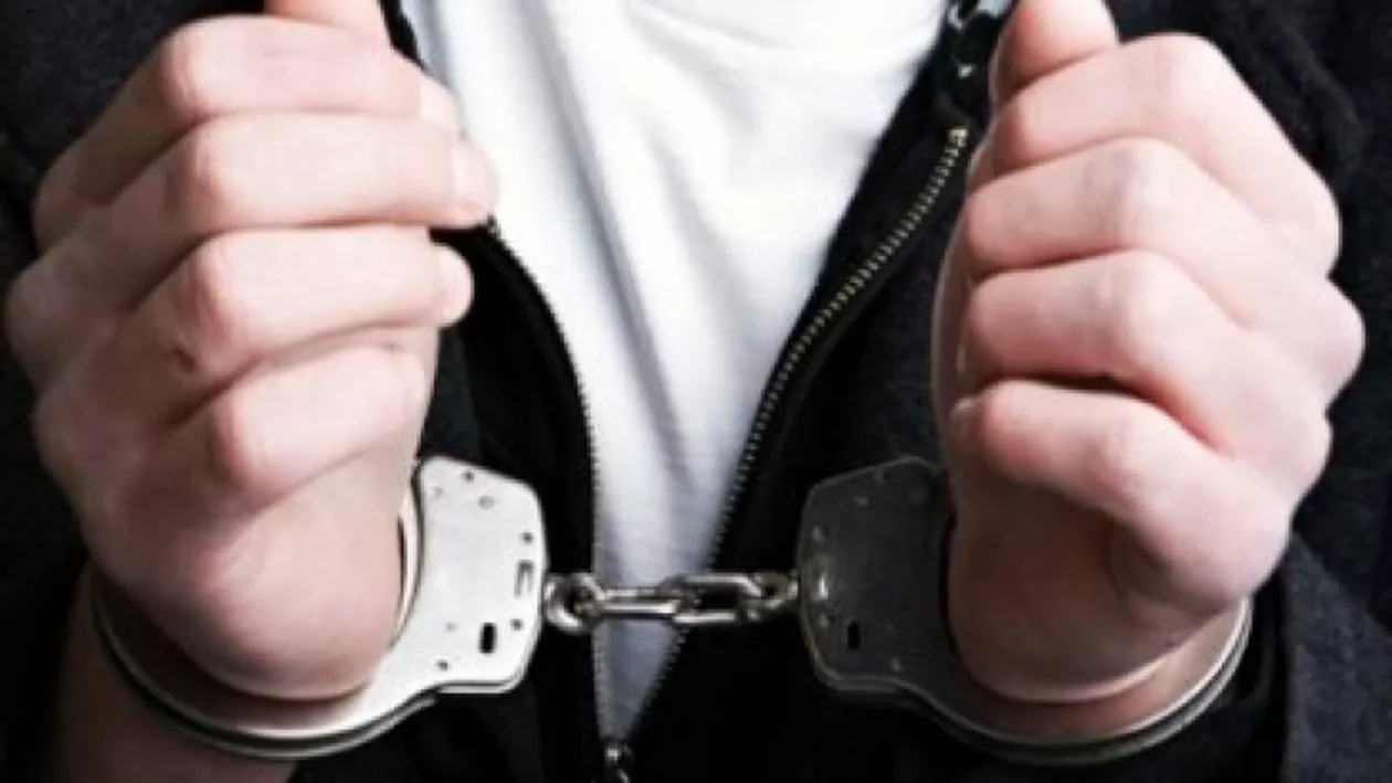 Doi dintre sportivii craioveni suspectaţi că exploatau sexual tineri, inclusiv minori, arestați preventiv. Decizia nu este definitivă