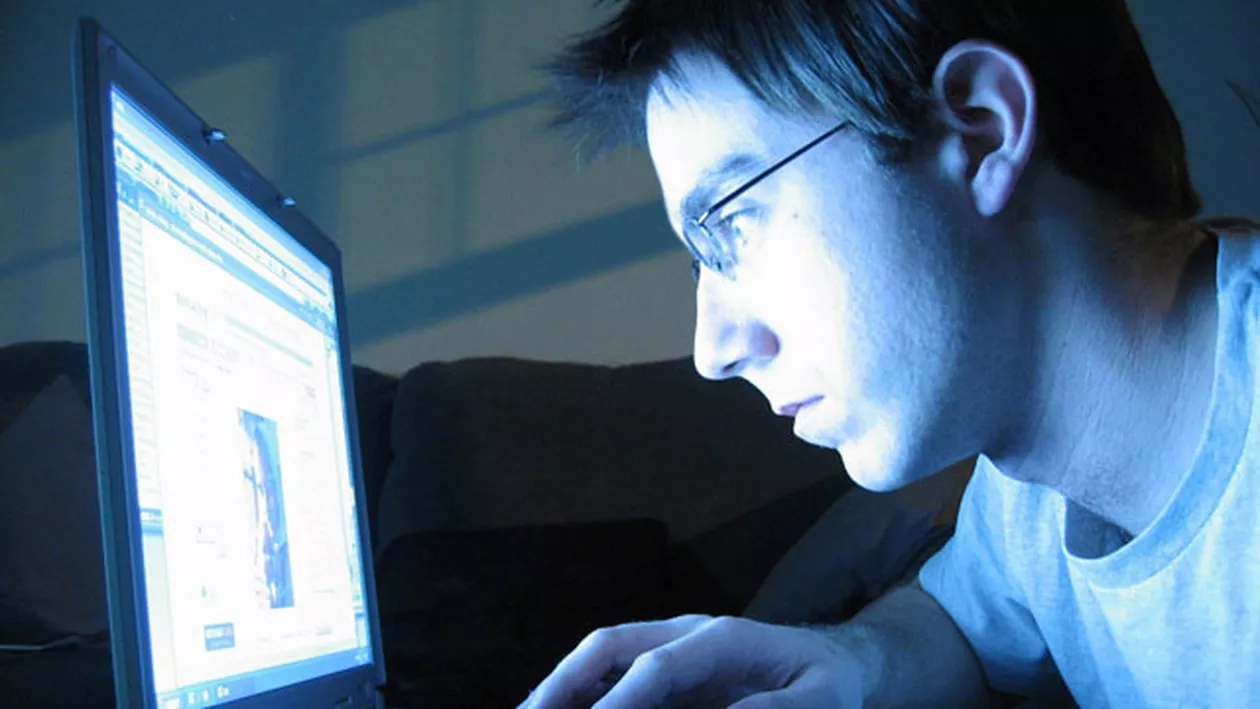 Europa are peste 400 de milioane de utilizatori de internet: Britanicii petrec peste 37 de ore pe lună navigând online (FOTO)