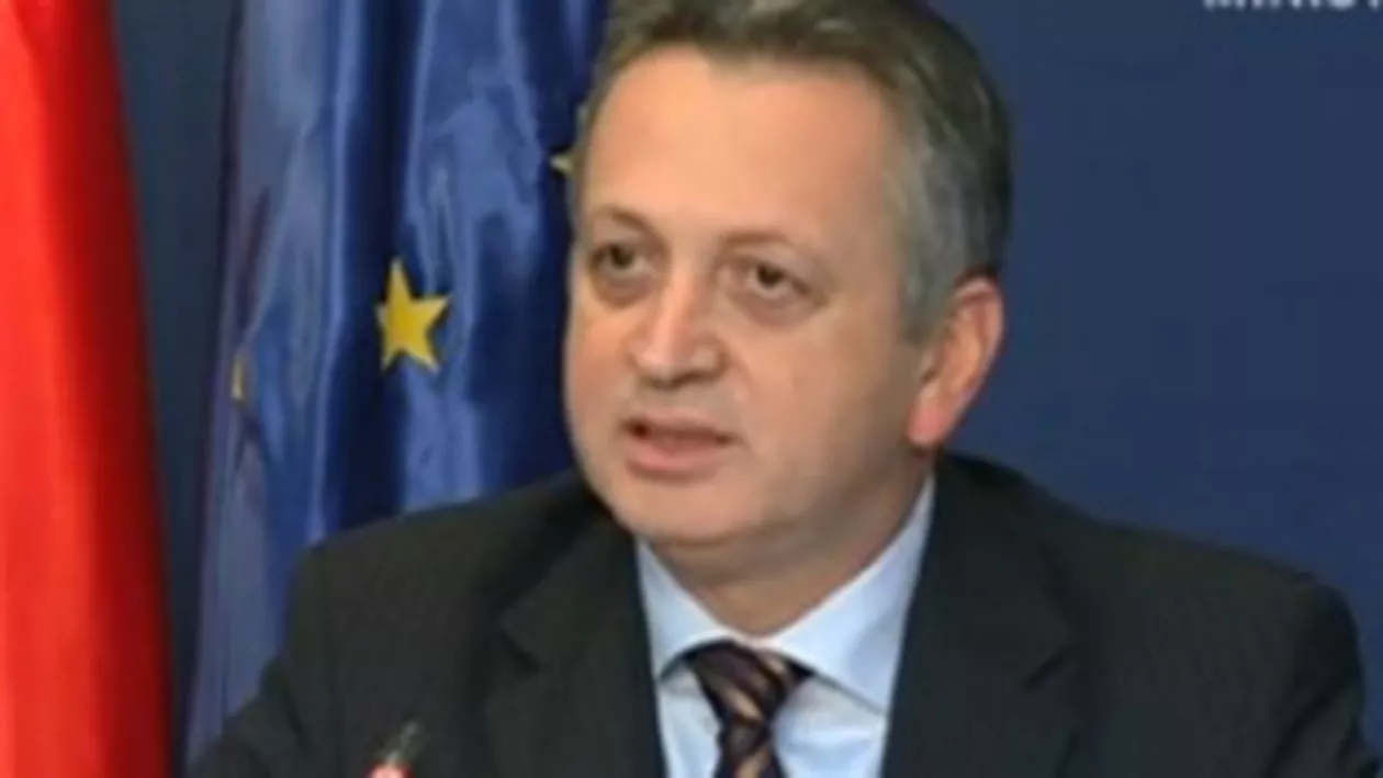 Ministrul Transporturilor: Vreau ca Preşedinţia să beneficieze de un avion mai bun şi să vindem aeronavele vechi