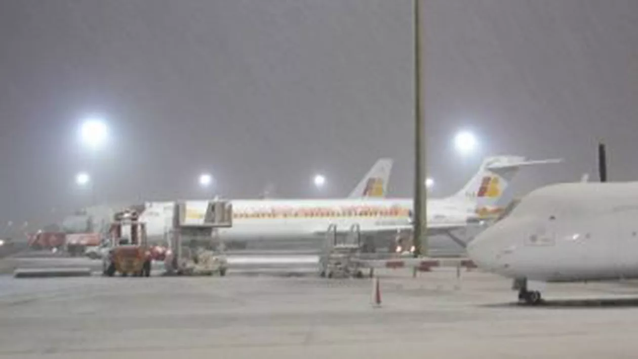 Mai multe aeronave au decolat cu întârzieri de aproximativ 30 de minute de pe Aeroportul Otopeni