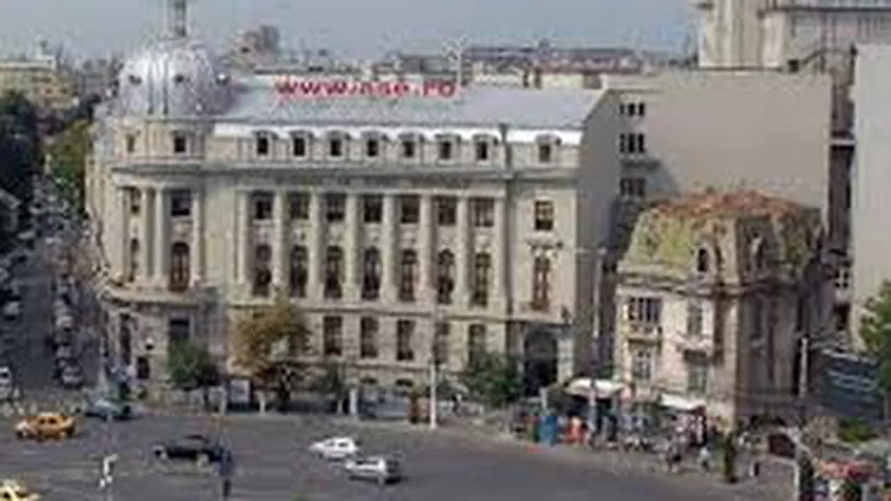 Preşedintele Băsescu a decorat ASE Bucureşti, la 100 de ani de la înfiinţare