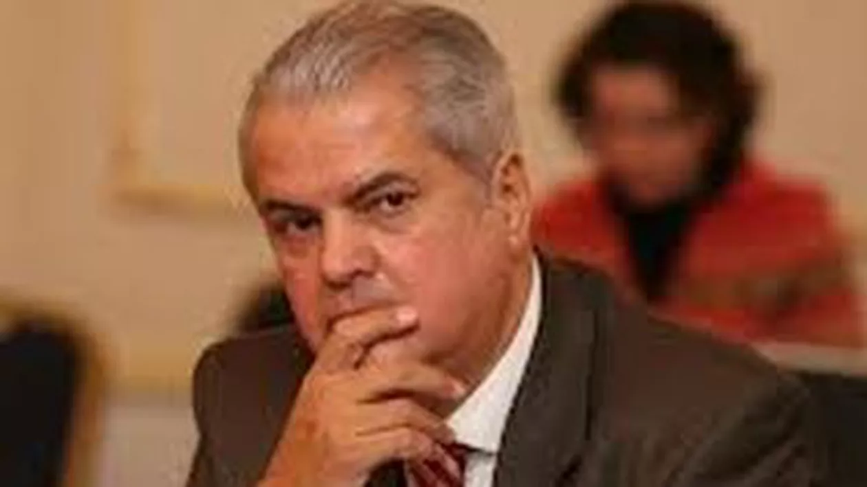 Adrian Năstase este urmărit penal pentru nerespectarea regimului armelor: Fostul premier deținea în casă sute de cartușe