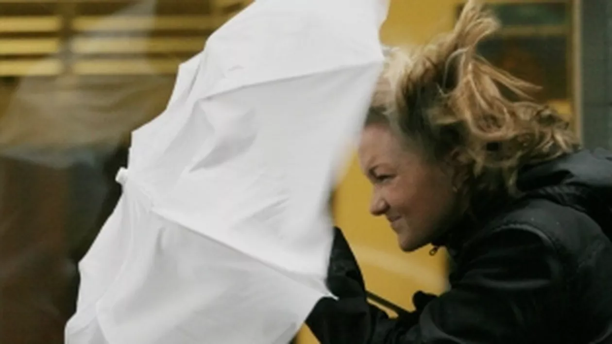 Cod galben de vânt în Sibiu și Brașov, până sâmbătă seara