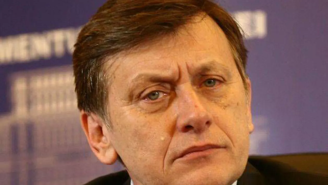 Crin Antonescu: Singura greşeală a lui Pivniceru a fost că a luat în serios ce s-a discutat la Comisia Europeană