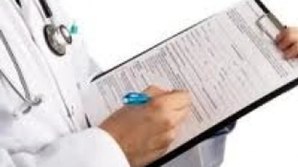 Nouă din cele peste 30 de persoane duse la audieri în cazul reţetelor false au fost reţinute