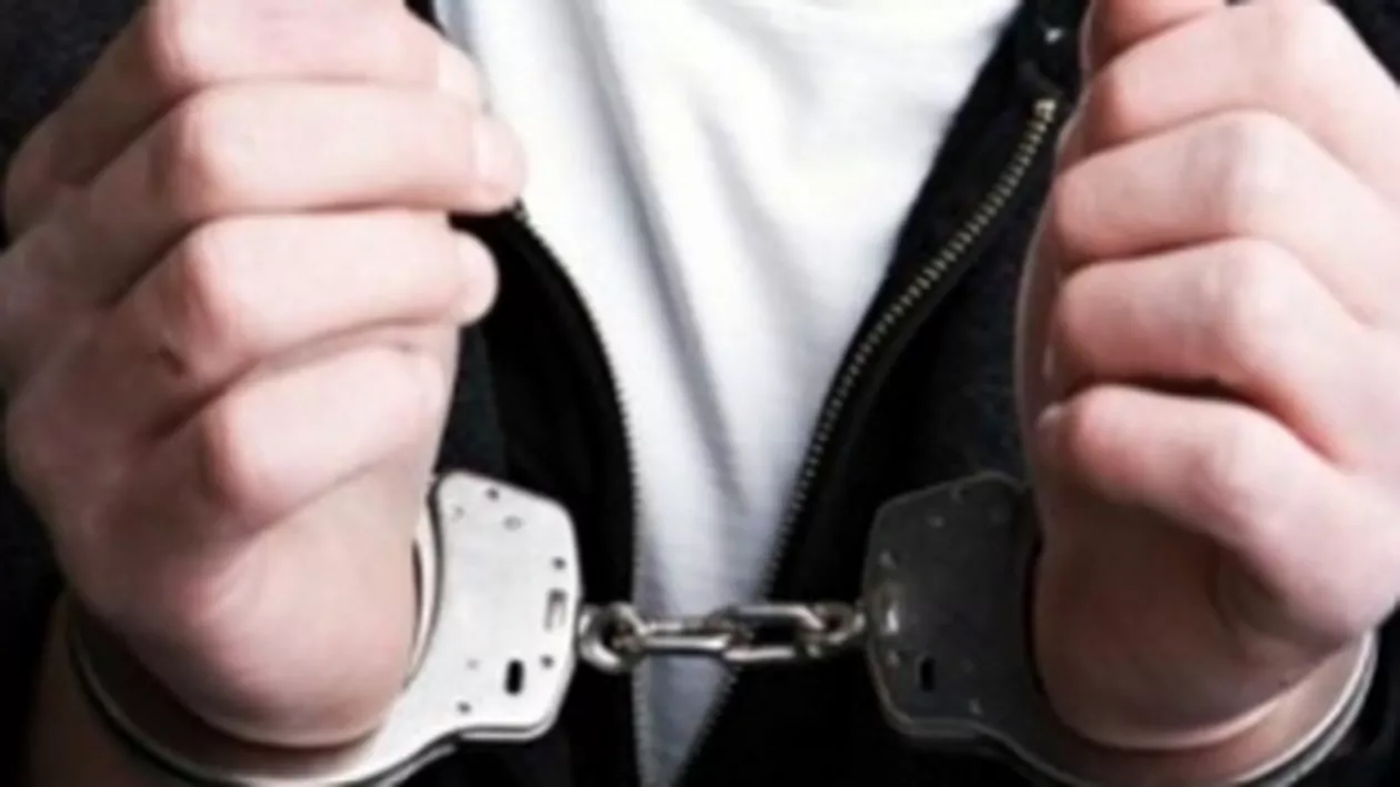 O tânără de 24 de ani a fost violată pe o stradă din Petroșani: Agresorul a fost arestat