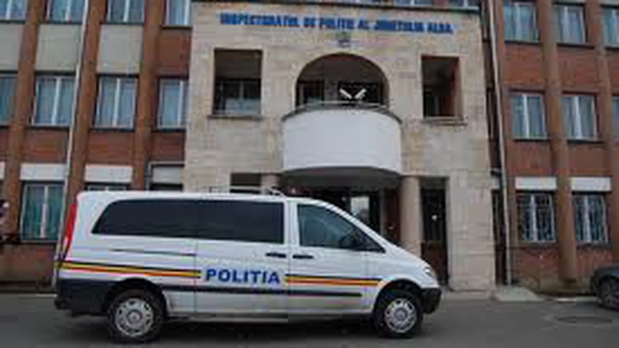 Cornel Cristian Avramescu, ofiţer al Inspectoratului General pentru Imigrări, arestat preventiv pentru înșelăciune și uz de fals