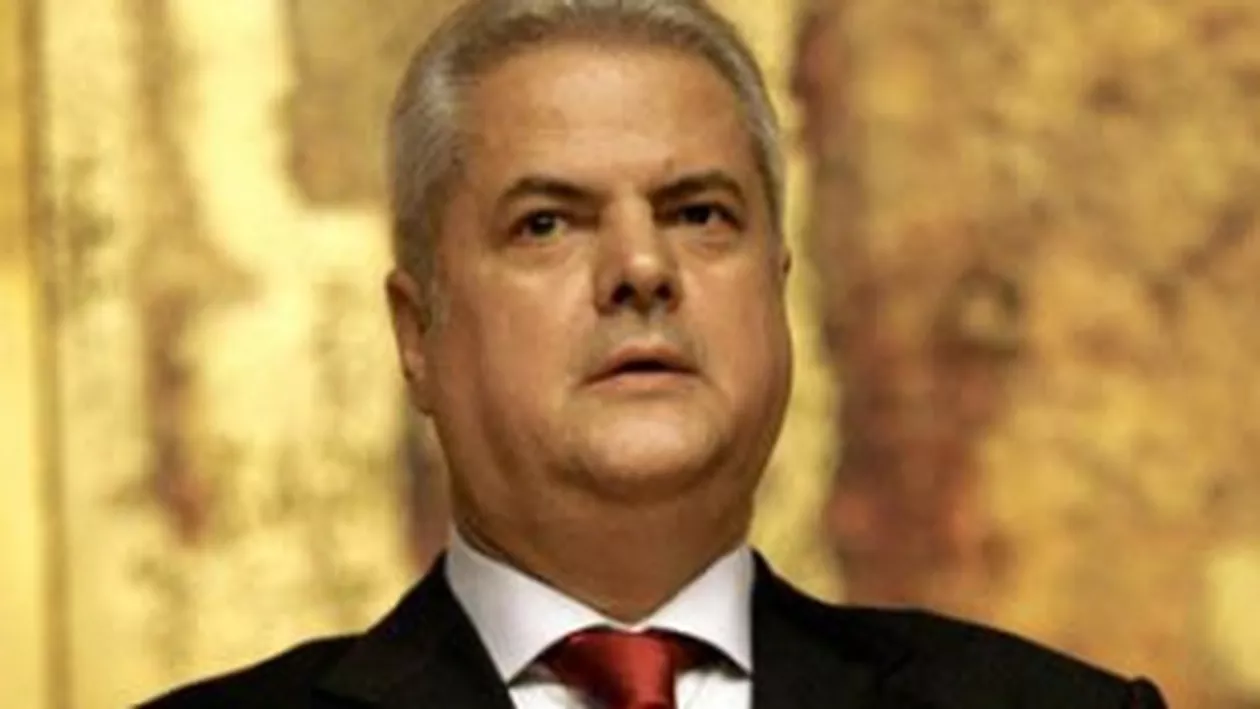 Prima apariție publică a lui Adrian Năstase de la eliberare: "Glonțul a trecut la 1mm de carotidă. Dumnezeu a vrut să trăiesc"