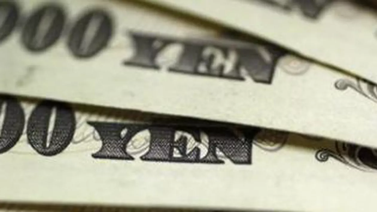 S&P: Există peste 30% şanse pentru o retrogradare a Japoniei