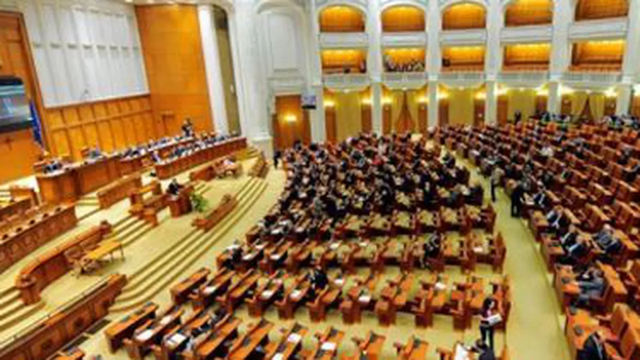 Membrii Consiliului ASF, validați în Parlament: Rușanu și Dăianu au avut parte doar de un singur vot ”împotrivă”