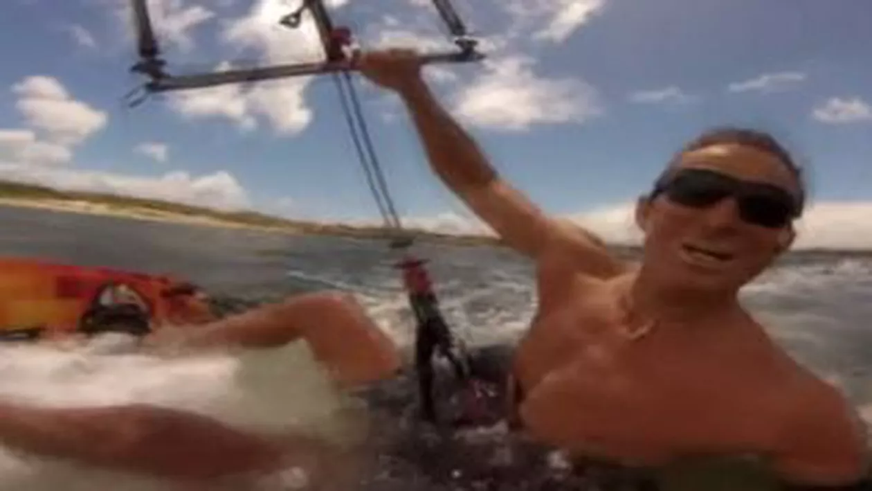 Mazăre la kitesurfing în Madagascar, PSD la Congres: Ăia stau în costume și se bat pe funcții, dar eu dacă nu vreau funcții, uite ce fac (VIDEO)