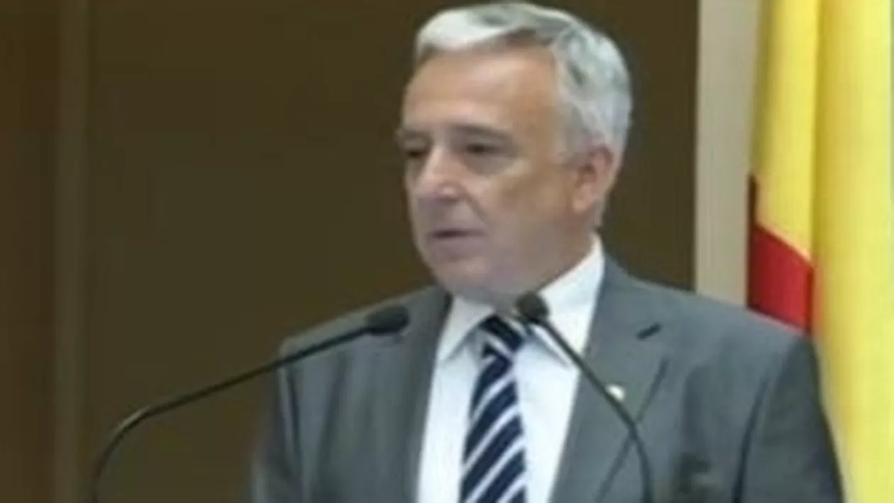 Mugur Isărescu, întâlnire la BNR cu conducerea ASF, bancheri și oameni de afaceri