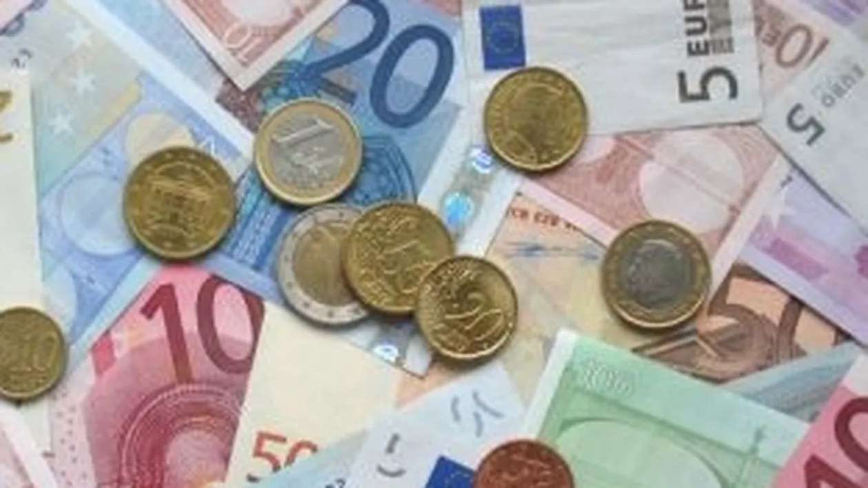 Leul continuă să se aprecieze: Euro, cotat la cel mai redus nivel de un an și 4 luni