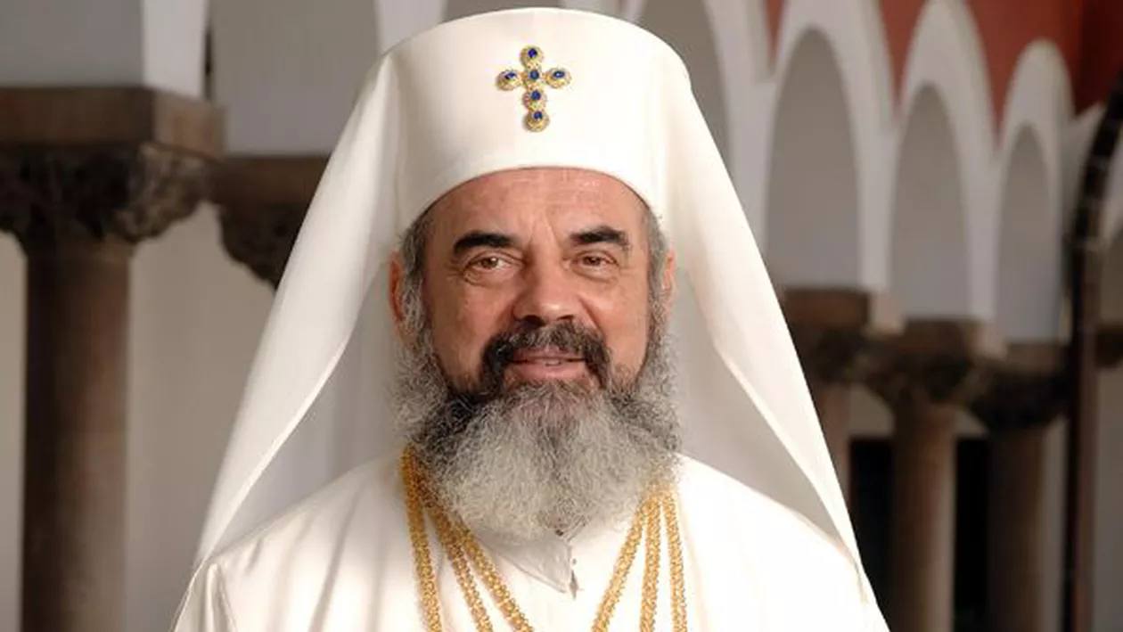 Patriarhul Daniel, în Pastorala de Paște: „Putem face bine pretutindeni, purtând în suflet și în fapte lumina Crucii și bucuria Învierii”
